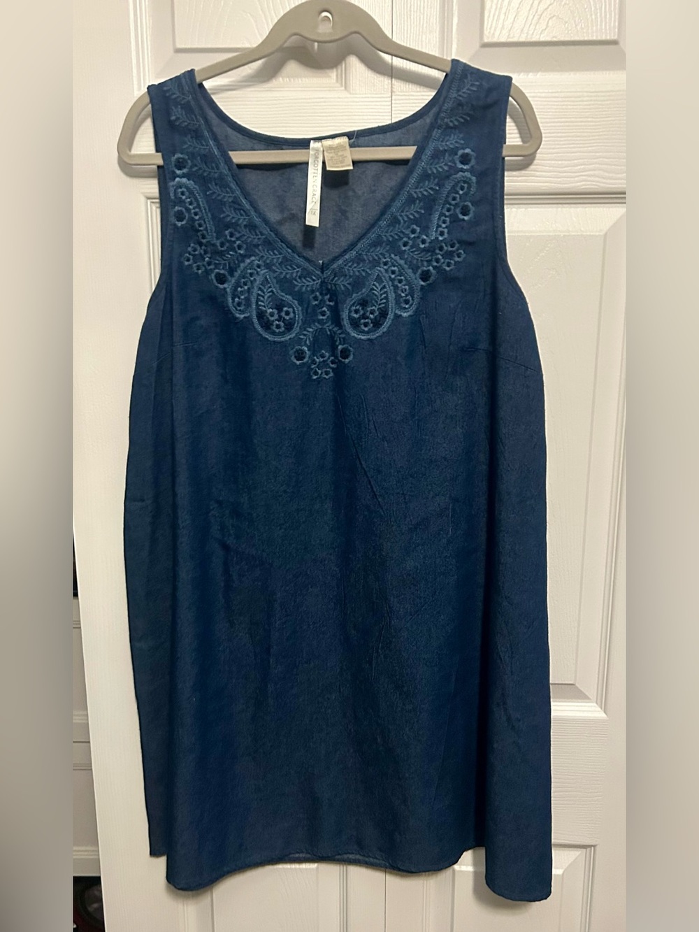 Sleeveless Embroidered Lightweight Denim V-Neck Midi Dress - Navy